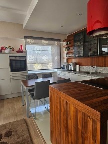 Продам квартиру з видом на Катеринославський бульвар