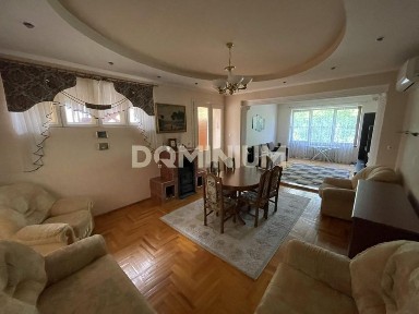 Продається будинок м. Виноградів вул. Персикова