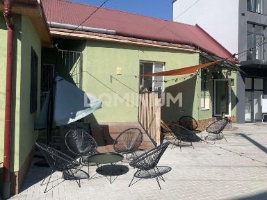 Здається в оренду приміщення у м. Виноградів, вул. Шевченка.