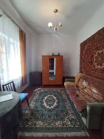 Продаж частини будинку під комерційне використання