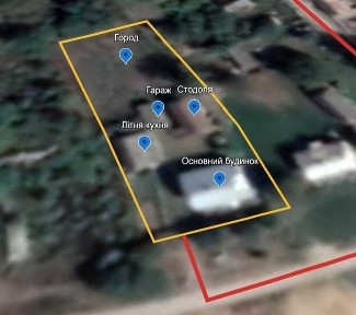 Земельна ділянка з будинком, літньою кухнею та гаражем в с. Озеряни