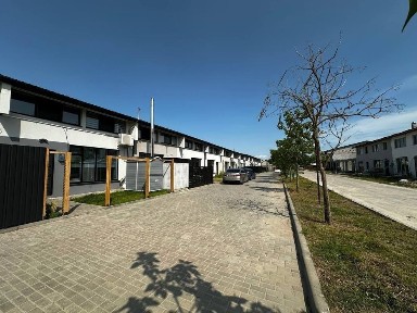 Продаж котеджу неподалік Львова. с. Ременів