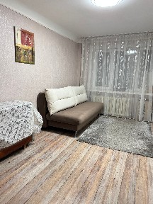 От владельца Своя 2-кімнатна квартира біля фонтана на площі Героїв