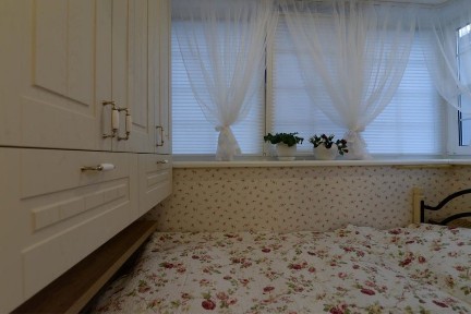 Оренда 2к роздільна+кухня вітальня на Русової 3А Метро Осокорки