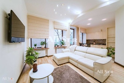 Оренда квартири у Києві, 3к, Гончара Олеся вул. 37А Без комісії