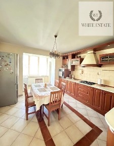 Продаж 4 кім. квартири центр, Липова вул.