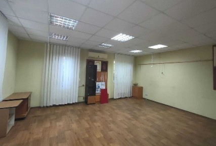 Оренда приміщення з закритою територіею під виробництво меблiв