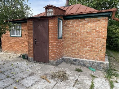 Продається будинок в Опішні біля музею