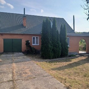 Продаж будинку в мальовничому селі на Київщині
