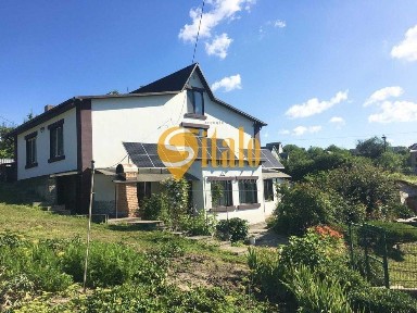 Будинок на пагорбі з видом на озеро та власною енергією, Гвоздів