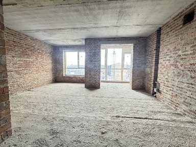 Продаж 3 кім. сирої квартири