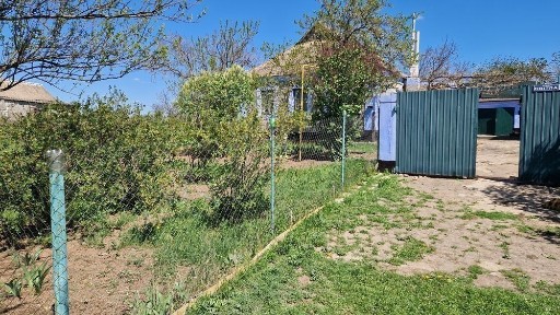 Будинок 20 км від Миколаєва з гаражем, городом, садом