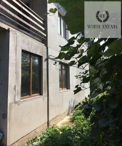 Продаж будинку по вул. Вільхова