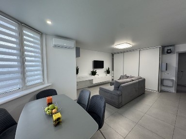 Повністю готова квартира в тихому центрі