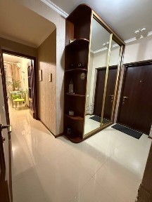 Простора укомплектована квартира з балкономв ЖК Софія