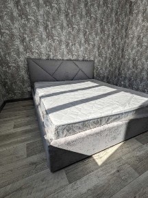 На Соцгороде. Сталинка 2 ком.