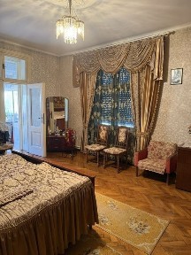 Продам квартиру недалеко від центру