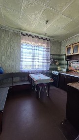 Продаж трикімнатної квартири сел. Зарічне