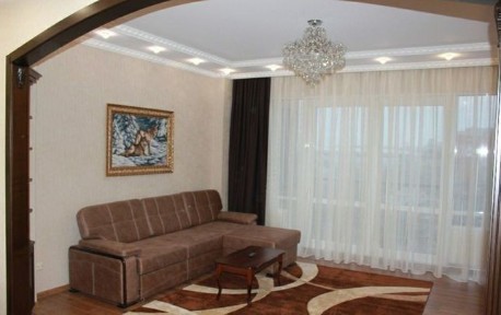 Днепр, Александра Поля просп., 16