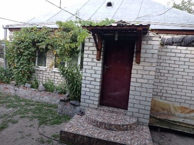 Харківська обл. Продам цегляний будинок в Лизогубівці.