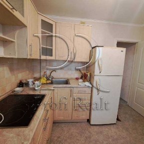 Продажа 3-комнатной квартиры 71 м², Героев Днепра ул., 38Г