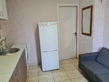 Простора квартира на Харківській, окремий вхід. єВідновлення