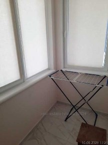 продаж новенокої 1 кімнатної квартири, вул Мікльоша