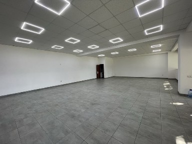 Оренда фасадного приміщення по вулиці Лесі Українки