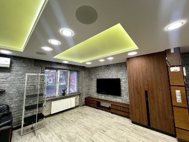 Продаж двох квартир парою у самому центрі