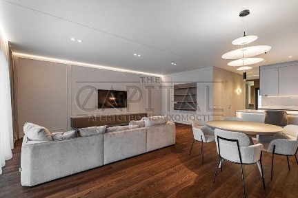 оренда будинку с. Крушинка басейн сонячні панелі газ тераса 192м2