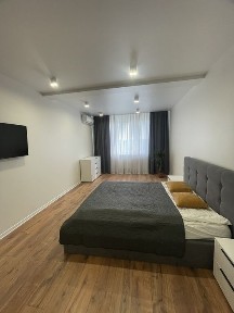 Оренда 1-к квартири Озерна