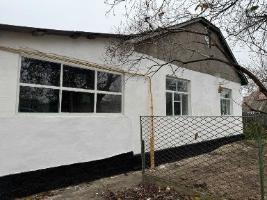 Продається будинок в Сутисках