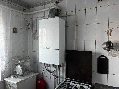 Продається двокімнатна квартира м. Гнівань