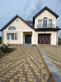 Продається розкішний будинок у мкр-ні Солонці