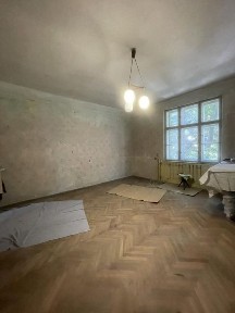 Продається 1 кім. квартира у самому центрі міста