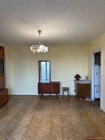 Продається 3кімн квартира вул Стрийська чешка