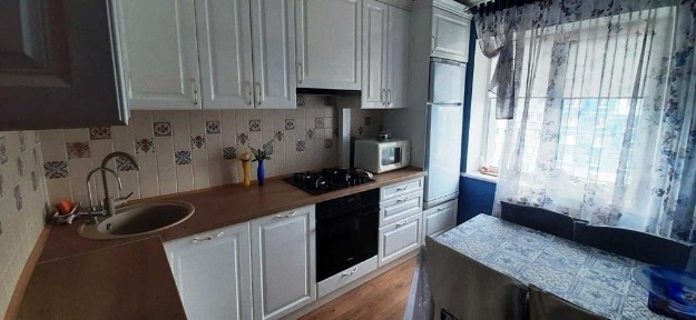 Продам, 3 к квартира, Лівобережний - 3, пр. Мира