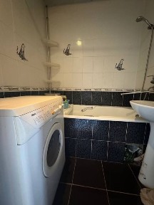 ГІРНИЦЬКИЙ, 3кім. квартира з меблями і технікою. Будинок кооперативний