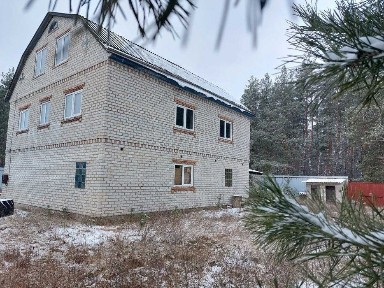 Продам дом в г. Змиев у хвойного леса