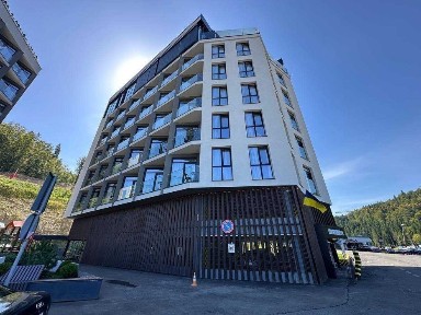 Продаж діючого апартаменту в центрі Буковелю - Mountain Resident