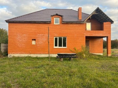 Продаж 5 кім будинку в Баришівці 250м2 в гарному районі - є відеоогяд!