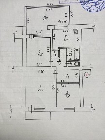 Продам велику 3-х кімнатну квартиру з гаражем у дворі