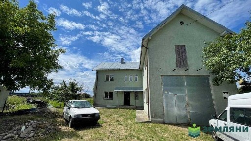 Продається готовий будинок у с. Підлужжя на вул. Височана (9)