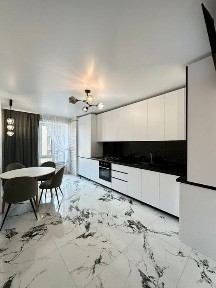 1-кімнатна великогабаритна квартира в ЖК Атлант