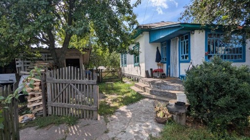 Приватний будинок у селі Тростянка