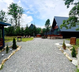 Оренда котедж з чаном в Карпатах у стилі А-фрейм