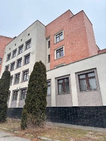 Продаж приміщення з бомбосховищем з гарною локацією