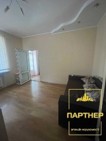 -Продаж двокімнатної квартири у самому центрі Кременчука
