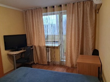 Сдам посуточно, 1комн квартира 12 квартал, Титова, 16 больница, 750 грн