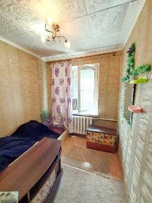 Продам 1 к. из. кв. на Салтовке. Пр. Тракторостроителей. Р-н СМ Класс.